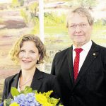 Sigrid Vossers, hier mit Landrat Manfred Nahrstedt