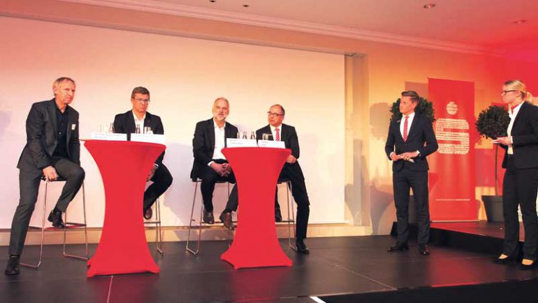 Podiumsdiskussion