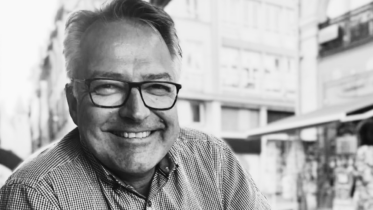 Wolfgang Becker war der Gründer von Business & People. Er wurde 68 Jahre alt.
